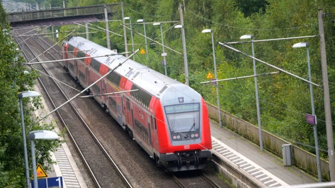 Rekordverspätung bei der Deutschen Bahn - BlauBahn