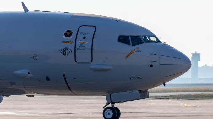Deutsche Marine verstärkt sich: Erste P-8A Poseidon trifft in Berlin ein - BlauBahn