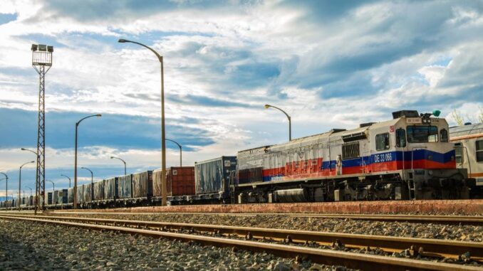 Türkiye hat seine Transportroute auf die Eisenbahn umgestellt - BlauBahn