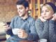 Was ist Phubbing und wie kann man es stoppen? - BlauBahn