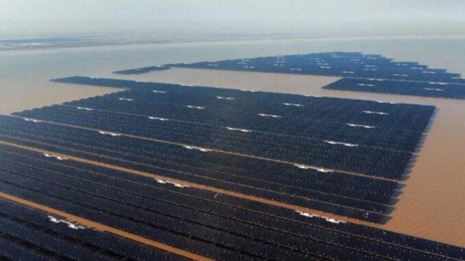 Chinas erstes Offshore-Solarkraftwerk im Gigawatt-Maßstab ist in Betrieb - BlauBahn