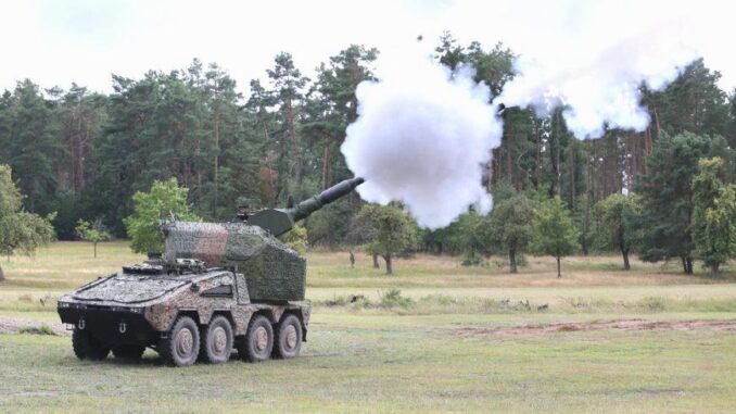 England unterzeichnet Abkommen mit Deutschland über das Artilleriesystem RCH 155 - BlauBahn