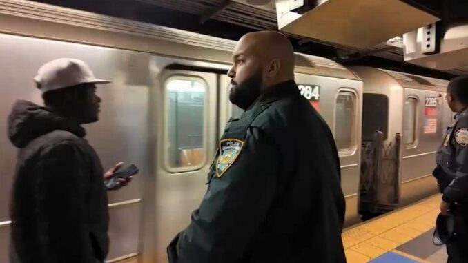 In der New Yorker U-Bahn sind die Kriminalitätsraten auf dem niedrigsten Niveau - BlauBahn