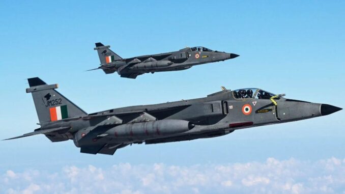 Indiens Jaguar-Strategie: Logistikverstärkung mit ausgemusterten Flugzeugen - BlauBahn