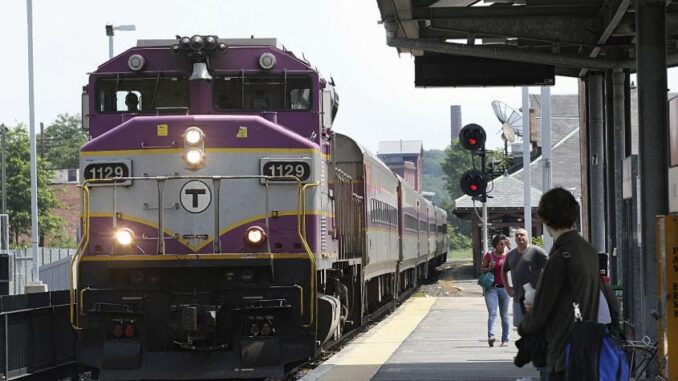 Kritischer Prozess für die Boston Commuter Rail Line - BlauBahn