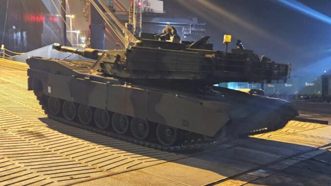 Neue Abrams-Panzer sind in Polen eingetroffen - BlauBahn