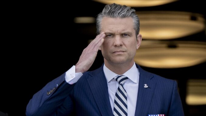 Hegseths Signalnachrichten gefährden angeblich US-Soldaten - BlauBahn