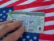 Radikale Entscheidung von Trump: Green Card Lotterie auf unbestimmte Zeit ausgesetzt - BlauBahn