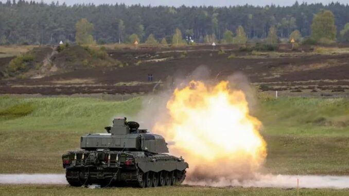 Challenger 3: Erster Live-Beschuss abgeschlossen - BlauBahn
