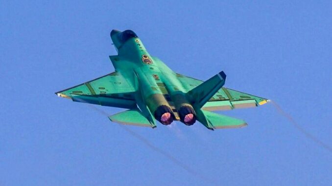 China beginnt mit der Massenproduktion des Shenyang J-35-Kampfflugzeugs - BlauBahn