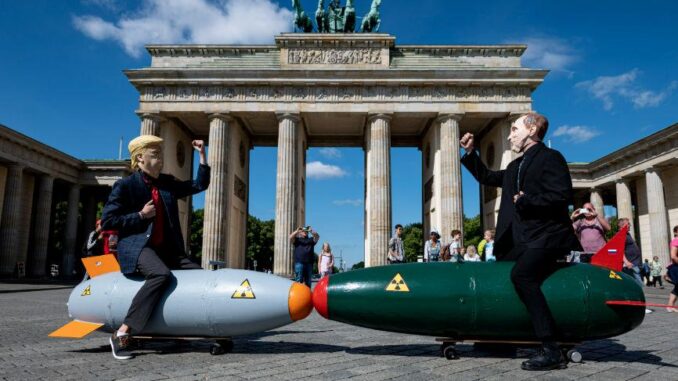 Deutsche Bombe-Debatte erneut aktuell - BlauBahn