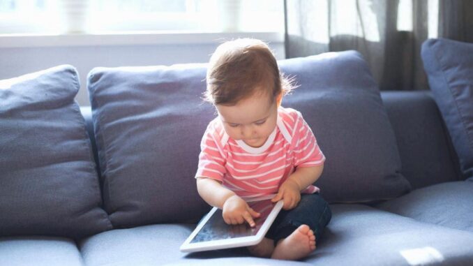 Die Spuren, die Technologie im Gehirn des Babys hinterlassen hat, wurden enthüllt - BlauBahn
