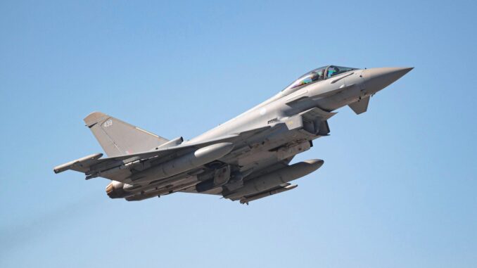 Eurofighter Flugstunden überschritten - BlauBahn