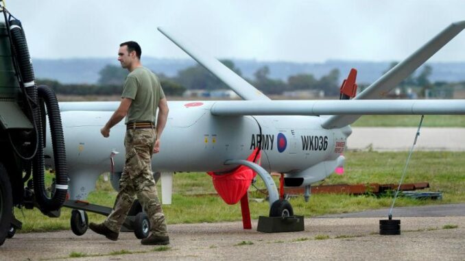 Großbritannien: Neues Elbit-Dronezentrum - BlauBahn