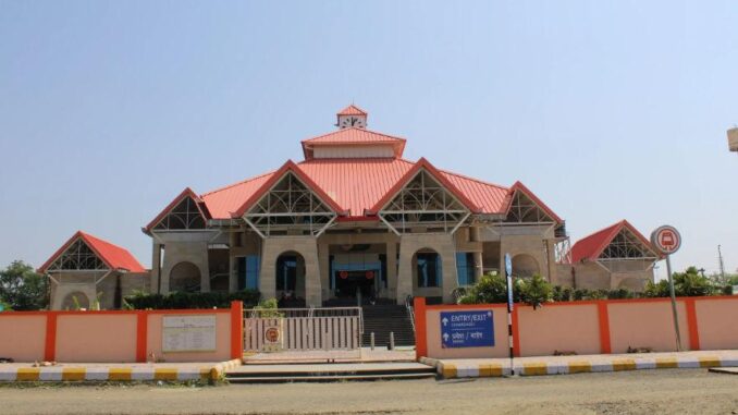 Modernisierung des Bahnhofs Nagpur Khapri im Wert von 4 Millionen Rupien - BlauBahn