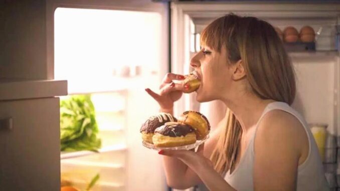Nachtsnacks gefährden die Herzgesundheit! - BlauBahn