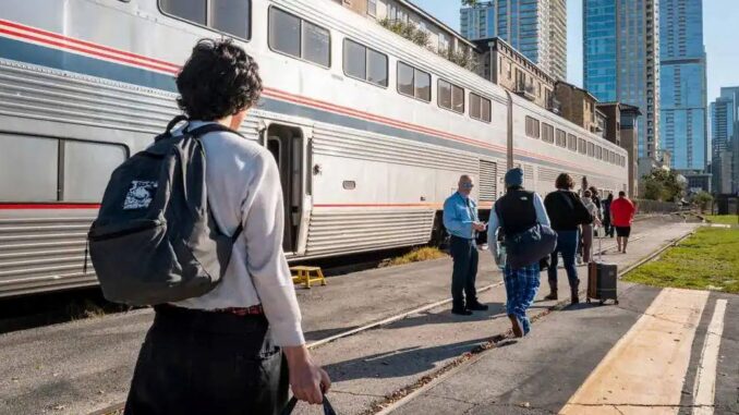Renaissance der amerikanischen Eisenbahnen: Amtraks Rekordjahr - BlauBahn