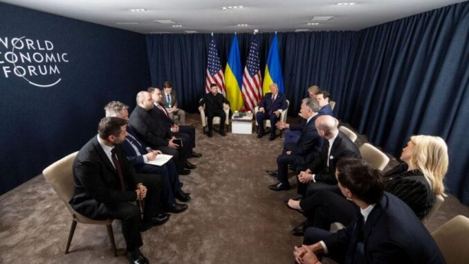 Trumps Venezuela-Politik: Hoffnung oder Warnung für die Ukraine? - BlauBahn