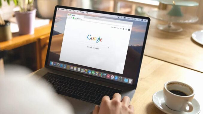 Ex-Google-Mitarbeiter fundierte KI-Verstöße - BlauBahn