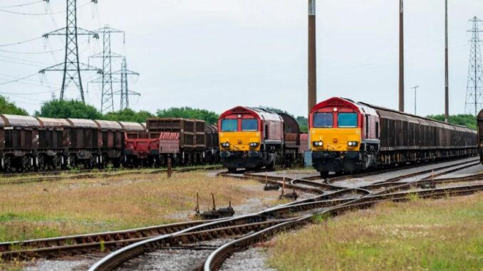 UK startet Frachtverkehr durch den Ärmelkanaltunnel neu - BlauBahn