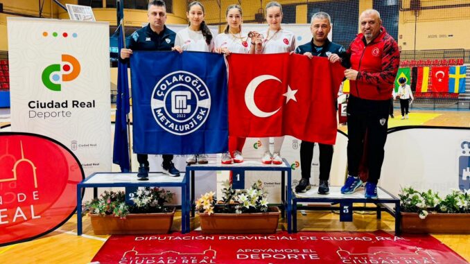 Die jungen Fechter von Çolakoğlu Metalurji sind in Spanien stolz - BlauBahn