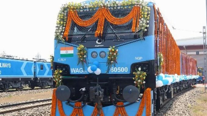 Indiens Bahnbetriebe werden elektrisch - BlauBahn