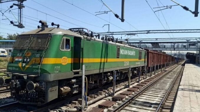 Indische Bahnen modernisieren in drei Bundesstaaten - BlauBahn