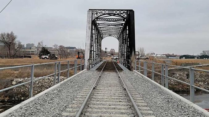 Schnell reparieren Union Pacific Kümmert Sich Um Lincoln Bridge - BlauBahn