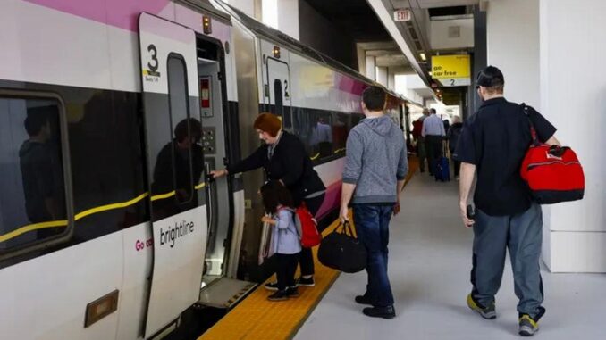 Schuldenkrise: Brightline Florida Private Railroad - BlauBahn