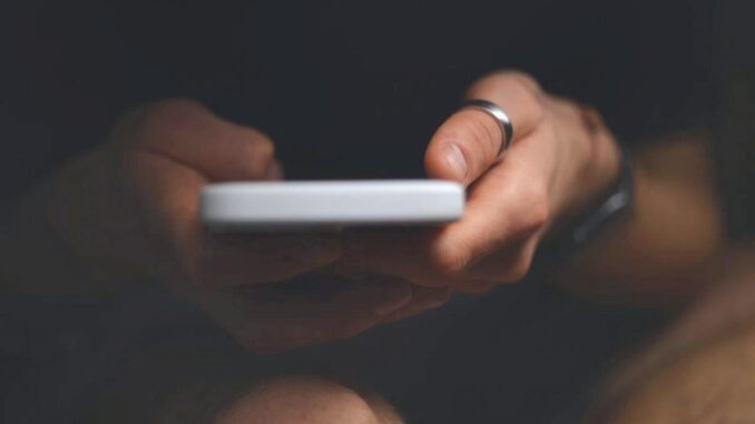 WhatsApp-Sitztasit erhöht - BlauBahn