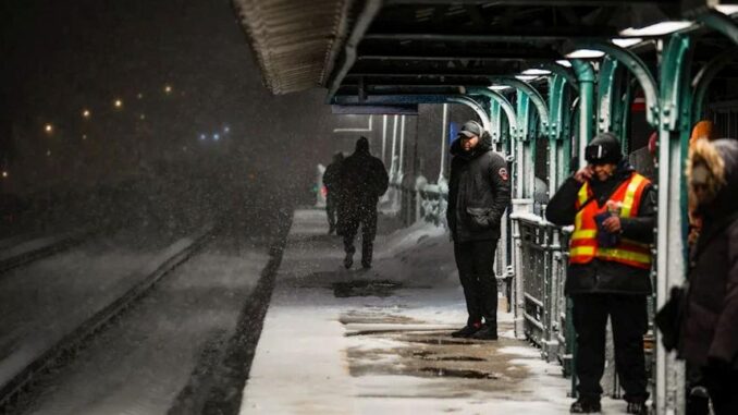 Winterkatastrophe in den USA: 150 Todesopfer in 32 Tagen - BlauBahn