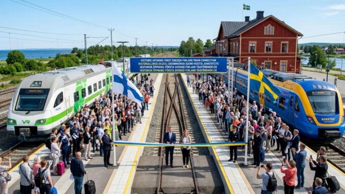 Erste grenzüberschreitende Eisenbahnverbindung zwischen Finnland und Schweden - BlauBahn