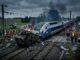 Französische Hochgeschwindigkeitsstrecke: Lastwagen rammt Bahnübergang - BlauBahn