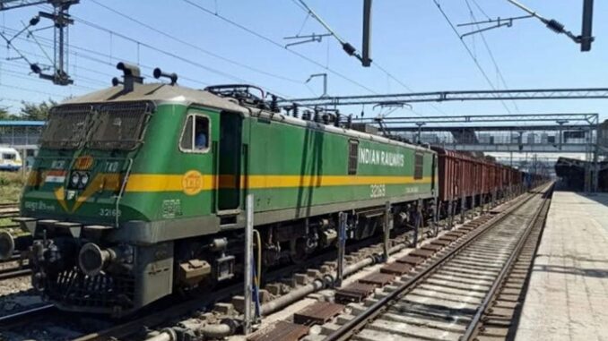 Kritische Schwelle der Bahn-Digitalisierung in Indien - BlauBahn
