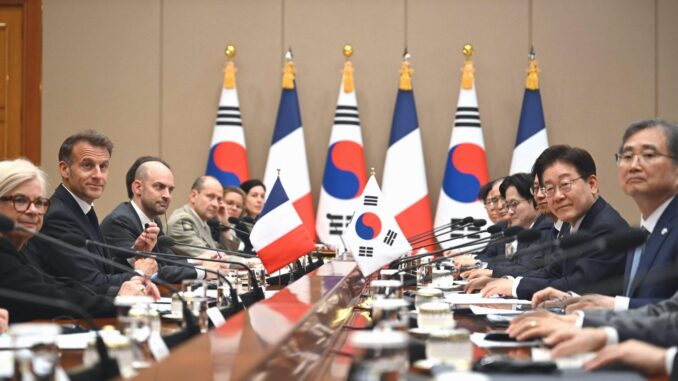 Neue Verteidigungskooperation zwischen Frankreich und Südkorea - BlauBahn