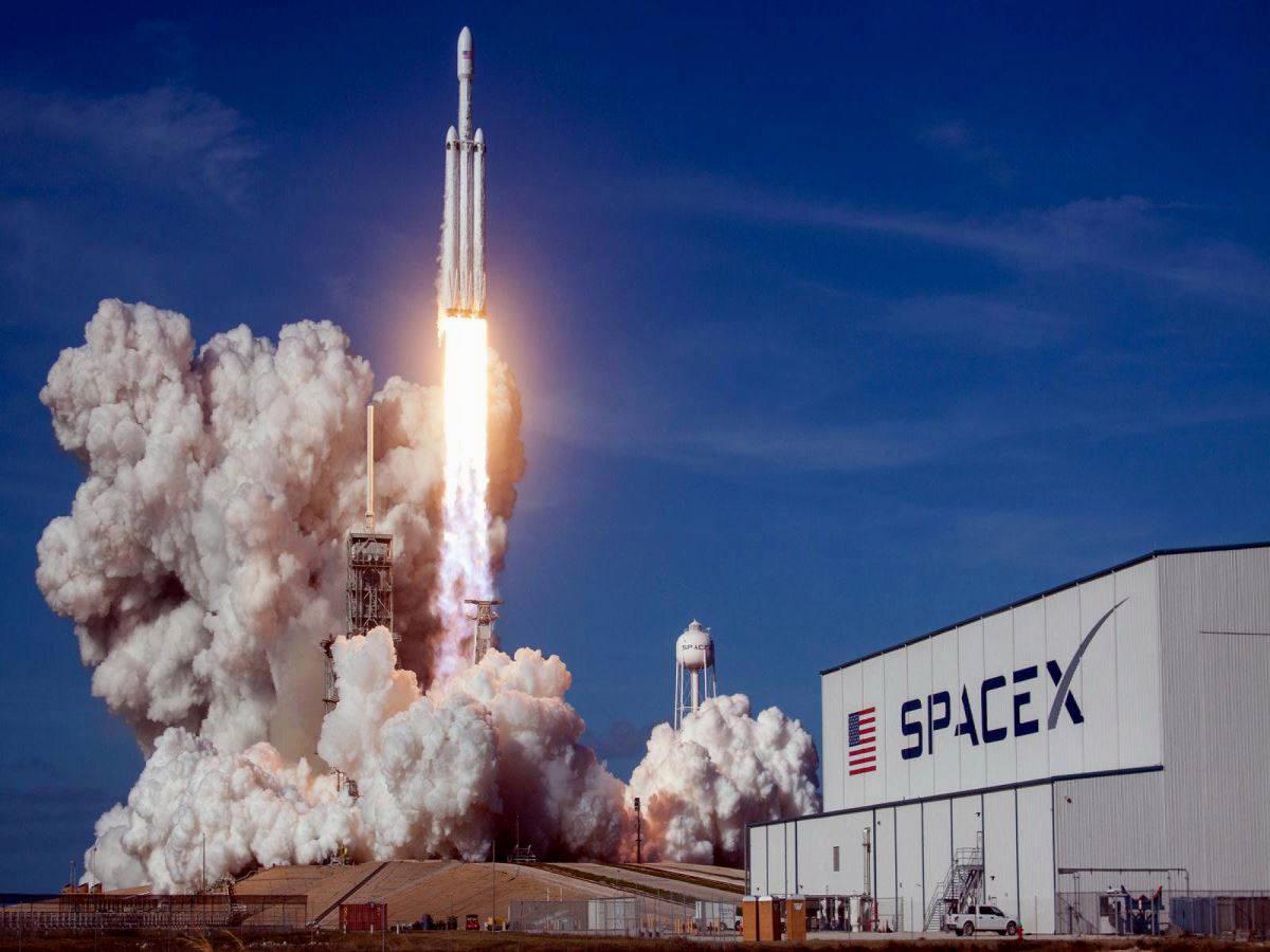 Öffentliches Angebot von SpaceX: 1,75 Billionen Dollar - BlauBahn