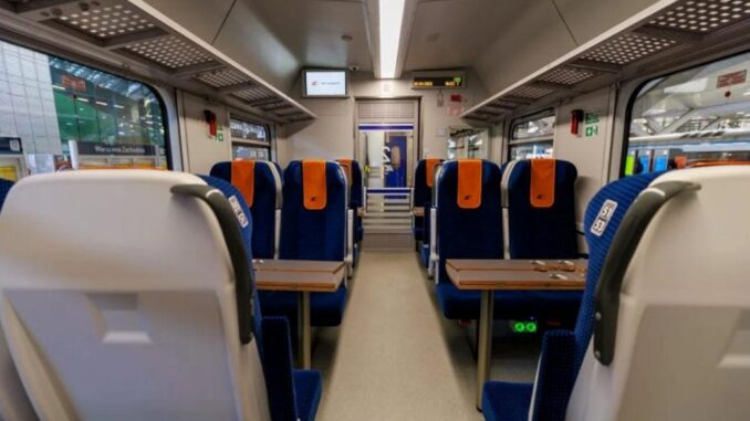 Polens neue Kombiwaggons sind auf der Schiene - BlauBahn