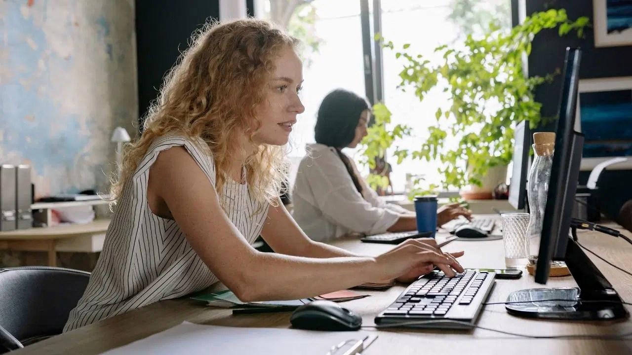Törnt – Tötet künstliche Intelligenz die Kreativität? - BlauBahn