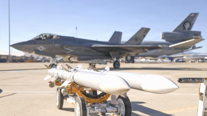 Belgisches Werk Fügsystemlieferung für F-35 und NASAMS - BlauBahn