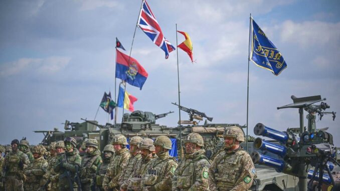 Debatte über die Militärpräsenz der USA in Europa - BlauBahn