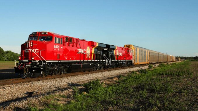 Eisenbahnriese CPKC verkauft 3,7 Mrd. CAD Umsatz im ersten Quartal - BlauBahn