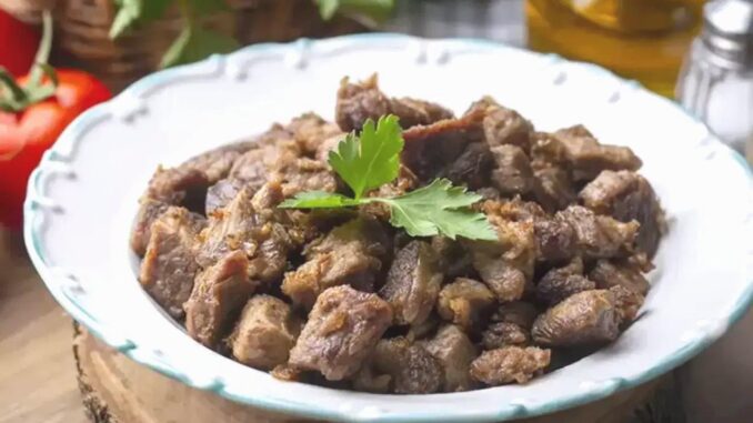 Fachärztin für Ernährung Tuğba Osanmaz: Gesundheitsrisiken und Vorsichtsmaßnahmen beim Fleischkonsum - BlauBahn