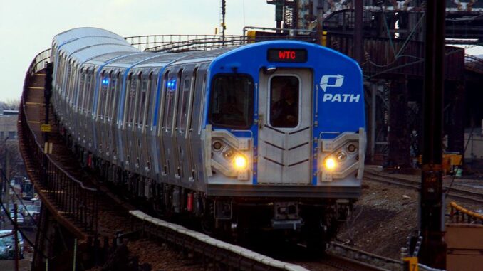 Neue Ära der PATH-Reisen: 25 Jahre nach vollständigem Servicebeginn - BlauBahn