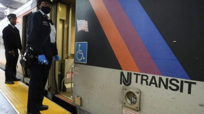 NJ Transit Einführung eines schnellen Maßnahmenplans zur Verbesserung des Passagiererlebnisses - BlauBahn