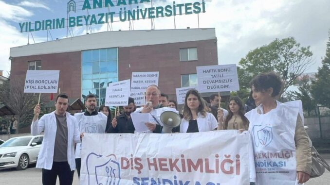 Zahnärzte protestieren geschlossen gegen ungerechtfertigte Kürzungen - BlauBahn