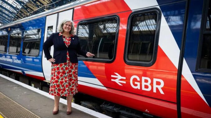 Revolution im britischen Schienenverkehr: Govia Thameslink wird staatseigen - BlauBahn