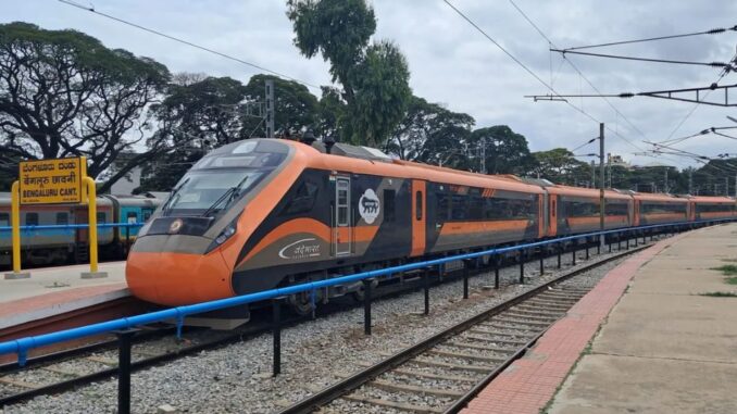Vande Bharat: Neuer Schwung in Südindias Eisenbahnnetz - BlauBahn