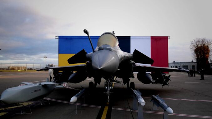 Produktionslizenz für Raketenteile und Bomben in der Ukraine von Frankreich - BlauBahn
