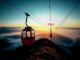 China und Russland werden durch eine Seilbahn verbunden. Das Projekt darauf ausgerichtet, die Reisezeit zwischen den beiden Städten zu senken, den Warentransport zu beschleunigen und die bilaterale Zusammenarbeit in Tourismus, Handel und wirtschaftlicher Kooperation zu stärken. Die Bauarbeiten began - BlauBahn