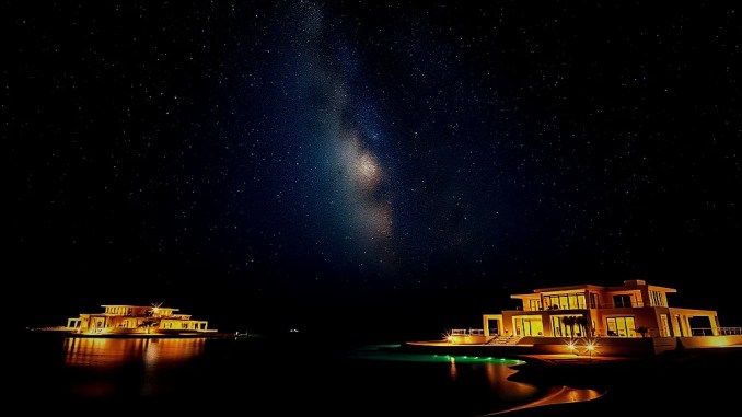 Erstklassige Dunkelhimmel-Zertifikate für zwei Resorts in Saudi-Arabien - BlauBahn